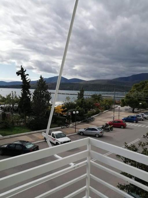 Lovely Sea Front Apartment Itea Exterior photo